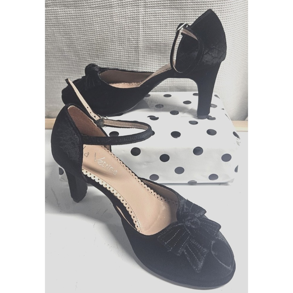 La Vetrina Velvet adjustable Slingback pee toe bowtie front black velvet 5-5.5US